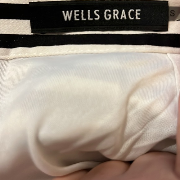 Like new Wells Grace Blue White Striped Pleated Skirt Size S - Picture 3 of 3